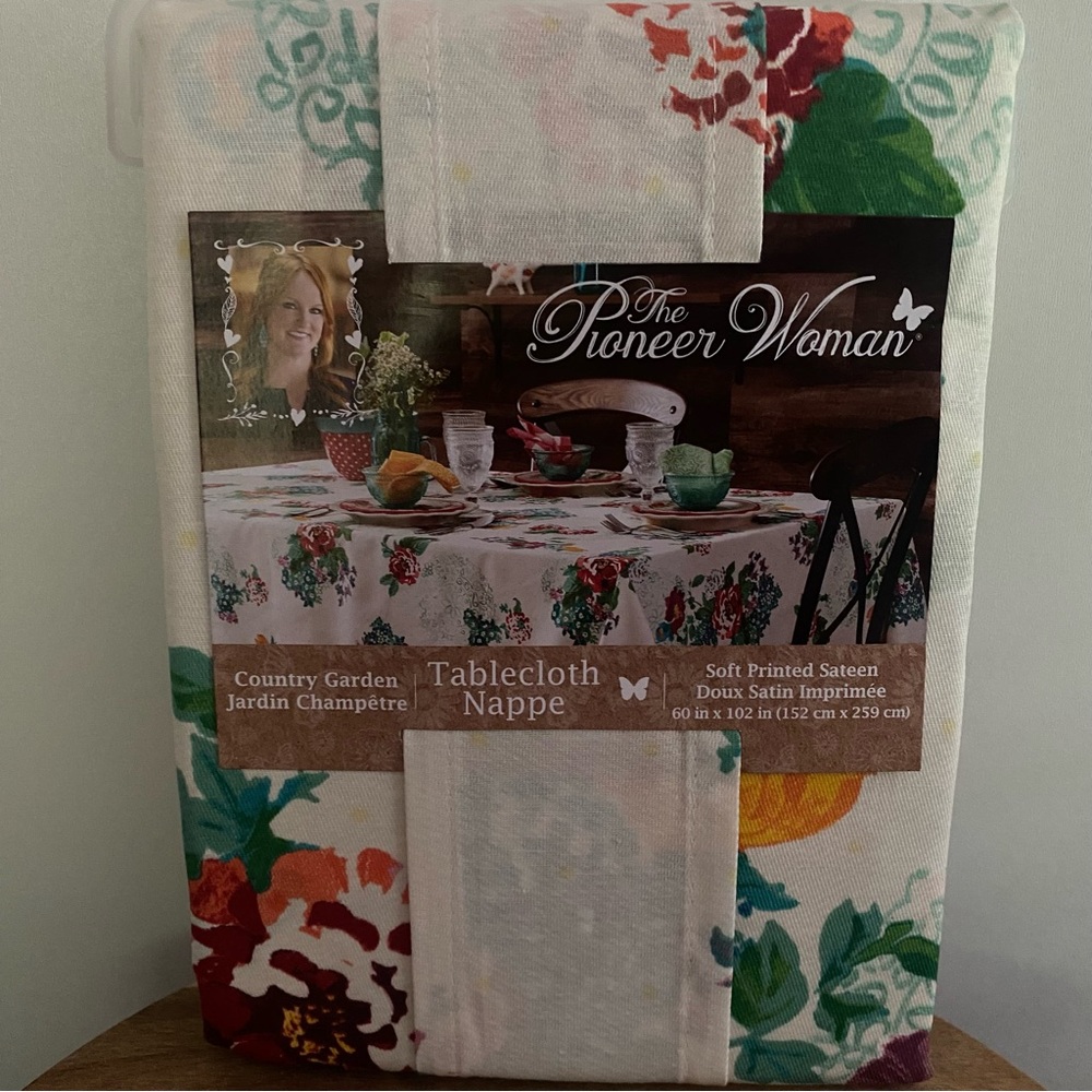 Pioneer Woman Country Garden Floral Tablecloth 60" X 102" NEW